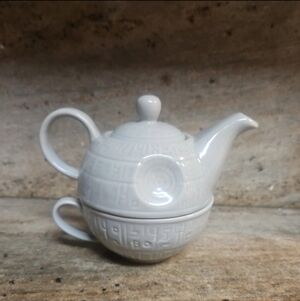 Disney STAR WARS Death Star Teapot and Mug Set